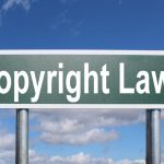Schild: Copyright Laws
